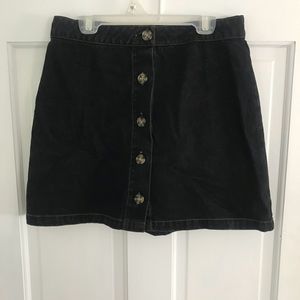 Forever 21 black button down skirt size medium